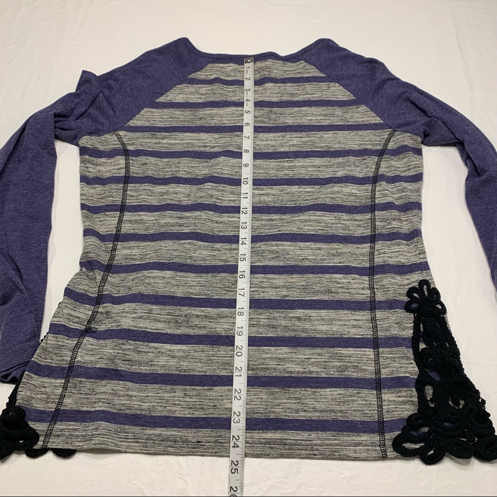 Harley Davidson Crochet Accent Long Sleeve Striped Shirt Measures Women’s Large - Picture 10 of 11